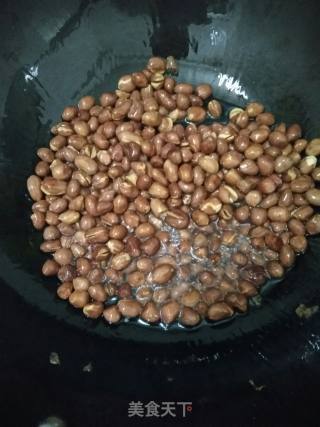 炒花生的做法步骤：5