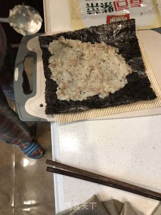 肉末寿司的做法步骤：1