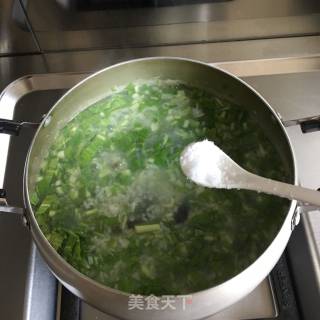 皮蛋青菜粥的做法步骤：7