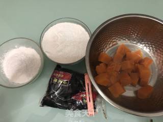 豆沙南瓜饼的做法步骤：3