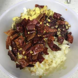 香辣田螺的做法步骤：3