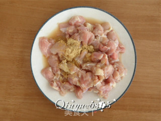 香煎黑椒鸡腿肉的做法步骤：4