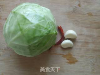 清炒圆白菜的做法步骤：1