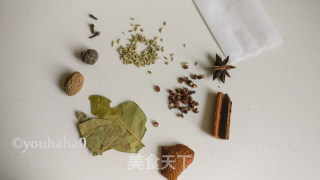 东坡肘子的做法步骤：5