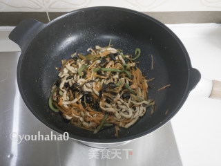 鱼香肉丝的做法步骤：10