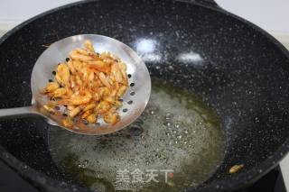 油爆小河虾的做法步骤：6