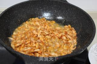 油爆小河虾的做法步骤：7
