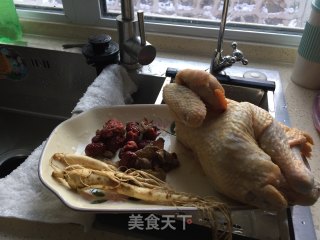 人参山黄鸡滋补益肾汤，怎么做最好吃！的做法步骤：1