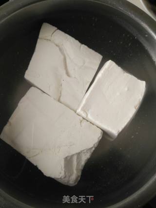 家常豆腐的做法步骤：1
