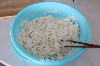 娃娃菜鲜肉饺子的做法步骤：1