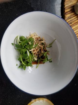 菠菜猪肉大馄饨的做法步骤：6