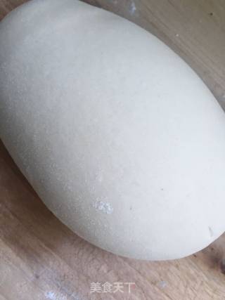 龙利鱼饺子的做法步骤：1