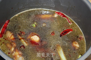 红烧卤猪蹄的做法步骤：9