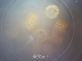 玉米肉骨汤的做法步骤：6