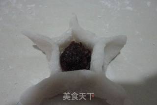 玫瑰酱梅花蒸饺的做法步骤：6