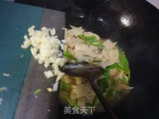 尖椒干豆腐的做法步骤：10