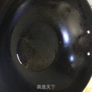 腊肉香炒蒜薹的做法步骤：2