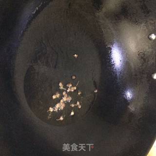 清炒荷兰豆的做法步骤：2