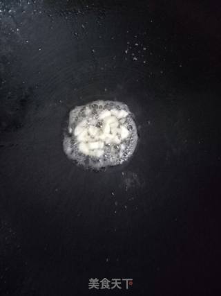 荷兰豆炒鱿鱼的做法步骤：3
