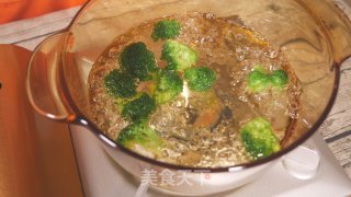 鸡肉蔬菜饼的做法步骤：2