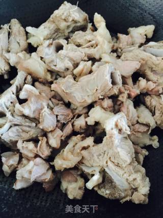 豆皮炖羊肉的做法步骤：1