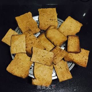 凉拌豆腐干的做法步骤：1