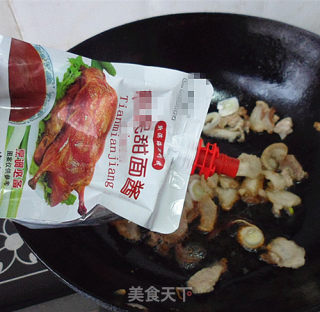 韭菜小炒五花肉的做法步骤：6