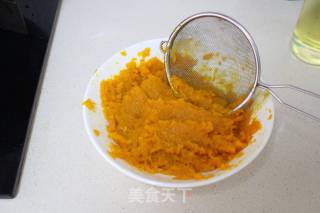 南瓜面包的做法步骤：2