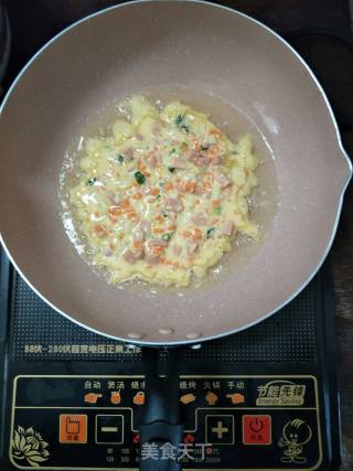 芹菜火腿鸡蛋饼的做法步骤：7
