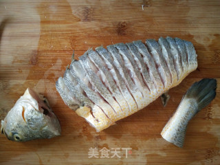 孔雀开屏鱼的做法步骤：1