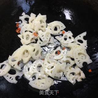 糖醋藕片的做法步骤：4