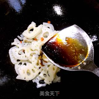 糖醋藕片的做法步骤：5
