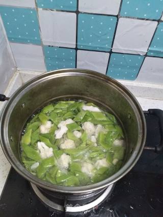 扁豆鸡脯肉的做法步骤：3