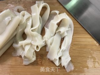香菇肉酱凉皮的做法步骤：9