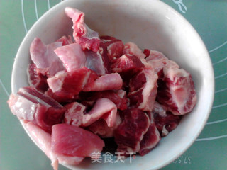 粉蒸牛肉的做法步骤：4
