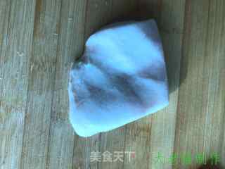 干烧鲳鱼的做法步骤：1