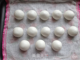 雪菜炒汤圆的做法步骤：7