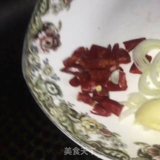 炒方便面的做法步骤：4