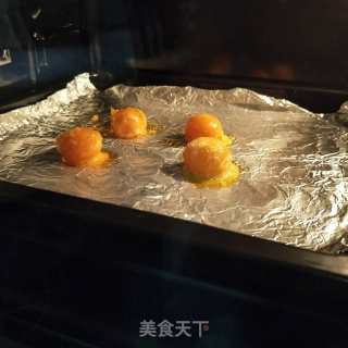 fluff金沙奶黄蛋挞酥的做法步骤：1