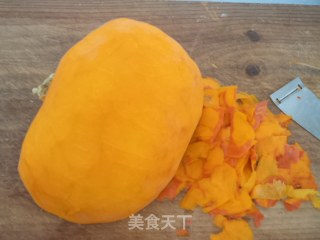 糖果南瓜糯米糍的做法步骤：1