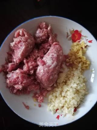 麻辣肉末米粉的做法步骤：2