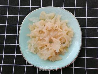 茉莉银耳甜汤的做法步骤：2