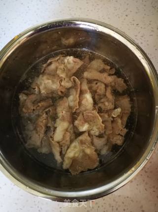 彩椒肥牛的做法步骤：3