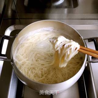 雪菜鸡蛋面的做法步骤：10
