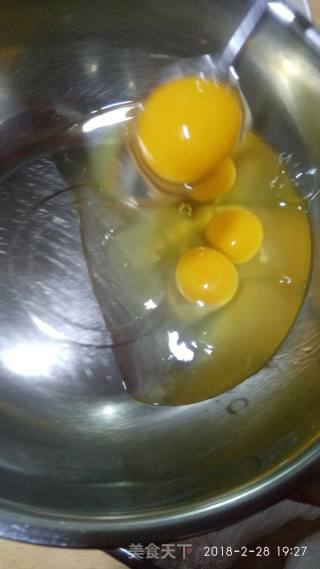 南瓜戚风蛋糕的做法步骤：2