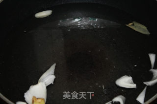 酱烧鱼鳔鱼杂的做法步骤：2