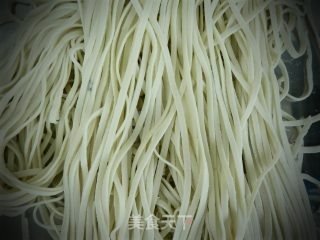 清爽葱油面的做法步骤：4