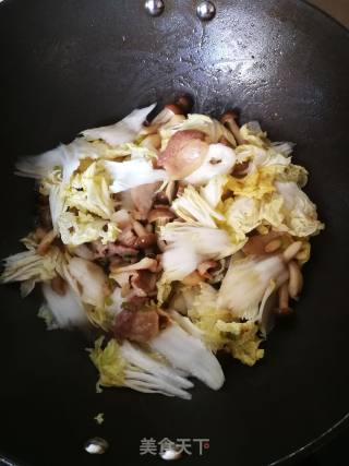 蟹味菇炒娃娃菜的做法步骤：7