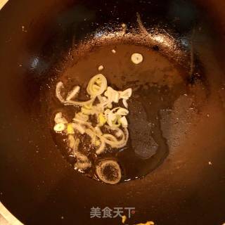 青椒炒鸡蛋的做法步骤：6