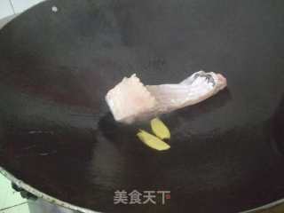 苹果红萝卜大鱼汤的做法步骤：5